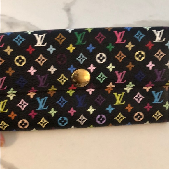 LOUIS VUITTON WALLET - Picture 2 of 8